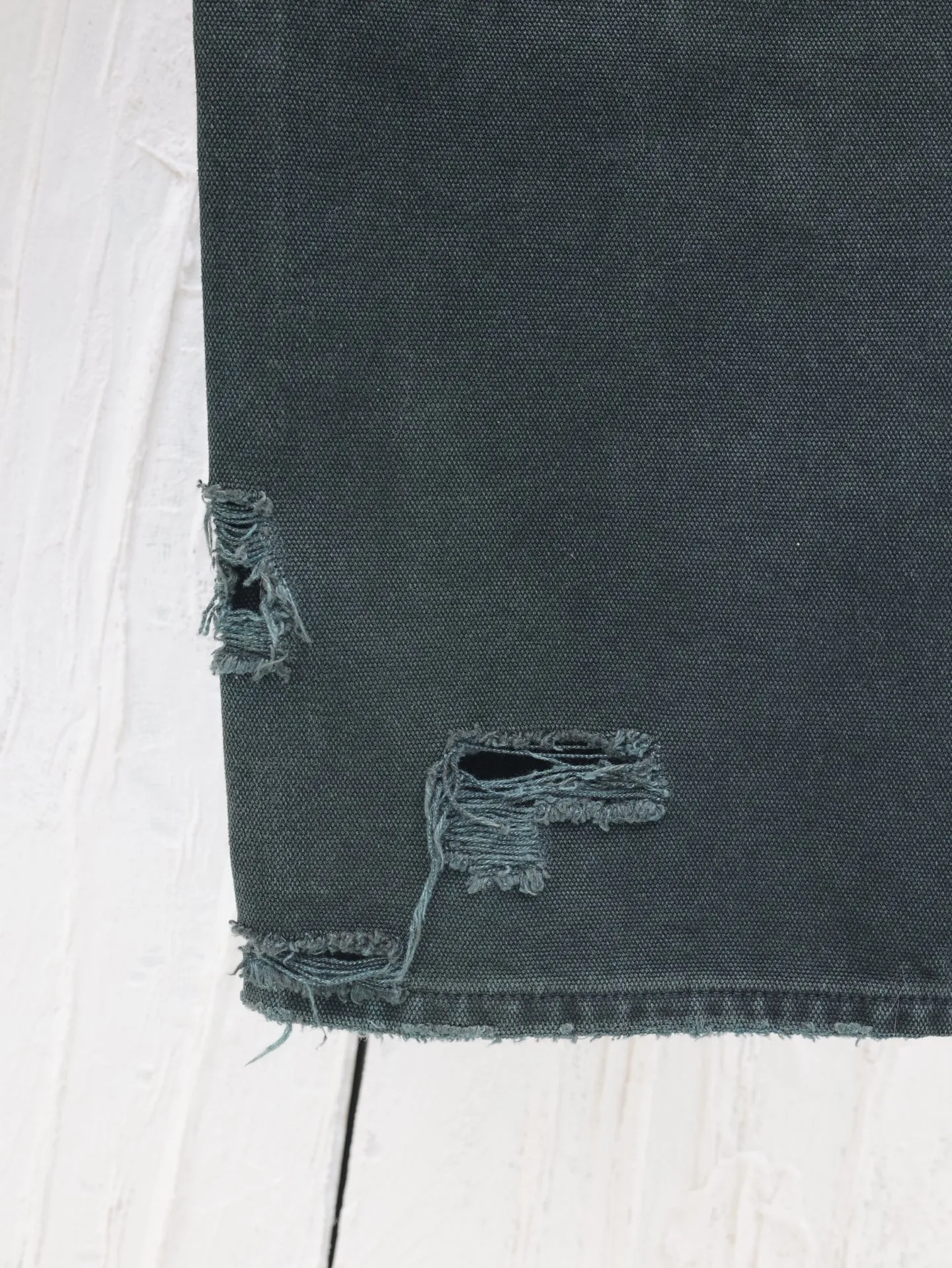 🅿️560 Come Heart*/Cro Heart Ch Starry Sky Cross Genuine Leather Patch Work Jeans. The washing process uses a combination of multiple processes such as heavy fermentation, washing and frying, spraying with horse and so on. Genuine leather patches, straight hem design, frayed feet, and accessories and hardware all customized in matching colors to achieve perfect consistency.  Size: 31/32/33/34